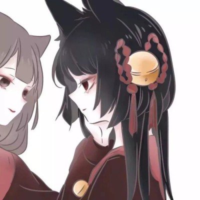 女孩太想念外公外婆睡墓碑旁不愿走